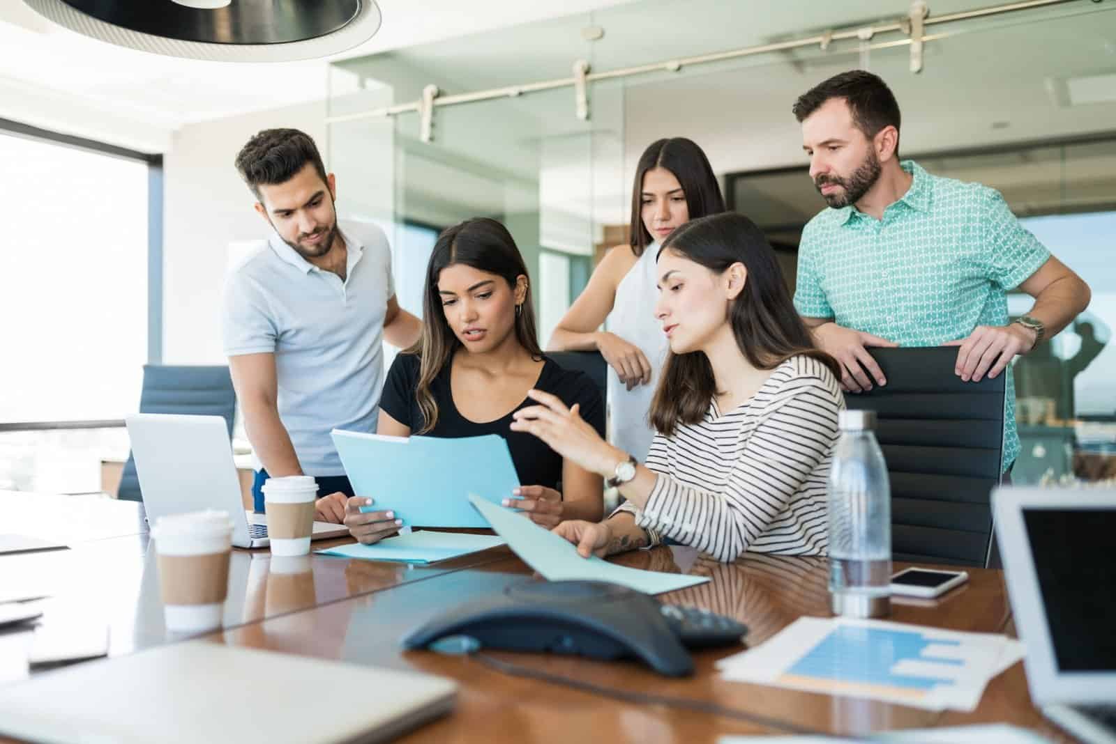 como gestionar un equipo de trabajo - Lore Elorza
